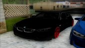 BMW M4 RS 