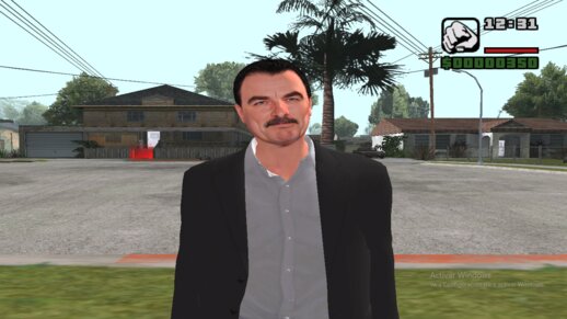 Tom Selleck 