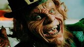 Leprechaun o El duende maldito de la película de 1992 y 1993 CON EXPRESIONES EN SU BOCA 