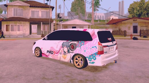 Toyota Innova Pink Diesel Turbo Anime Edition 