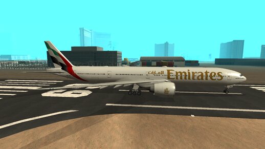 Emirates Boeing 777-31HER A6-ENV